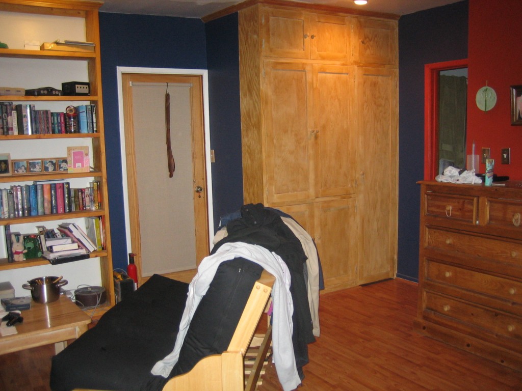 Door leading to Kitchen